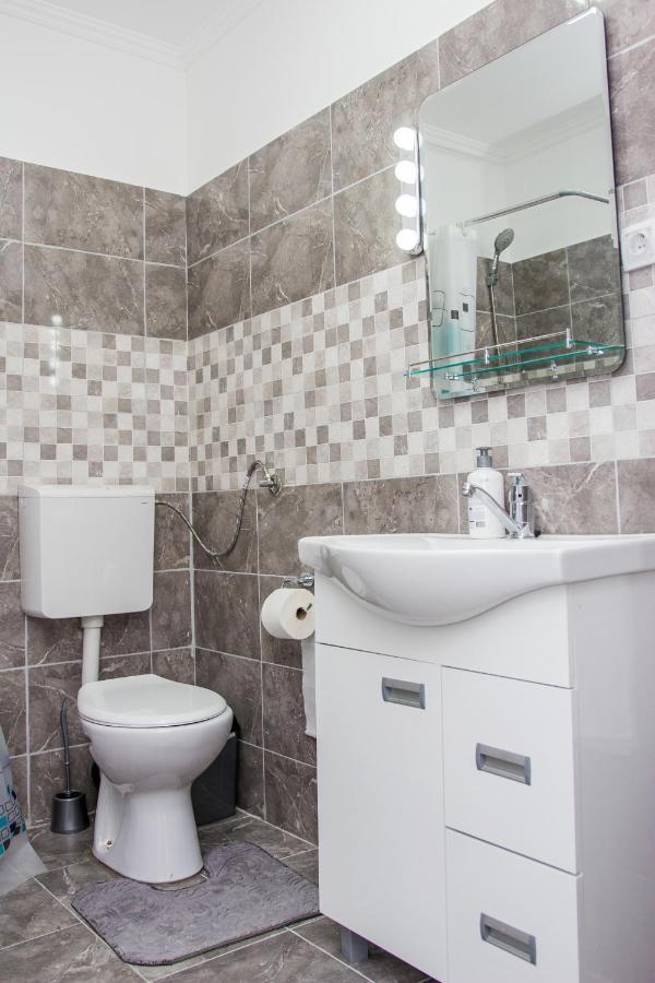 Feher Akac Guest House Palić Extérieur photo